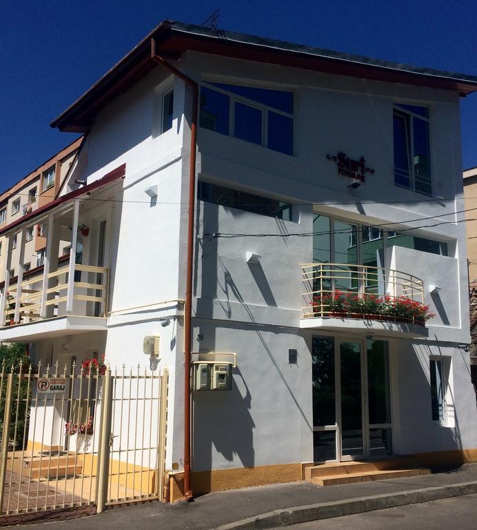Suri Guesthouse Braşov Exteriör bild